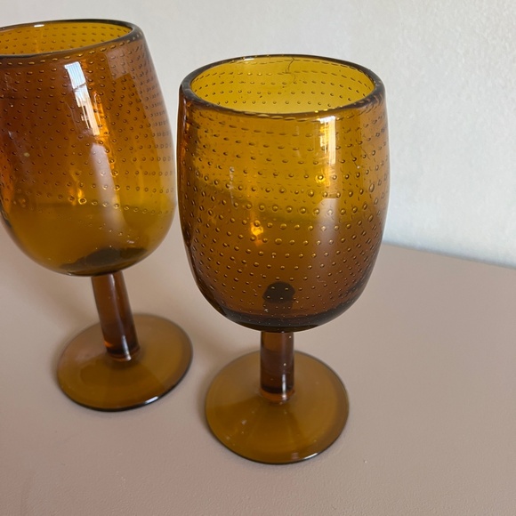 Vintage Unbranded Amber Goblet Set of 2 - Picture 6 of 9